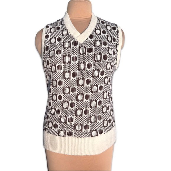Montgomery Ward Sweaters - Vintage Montgomery Ward Brown Geometric Knit Sweater Vest Medium Grandpa Artsy